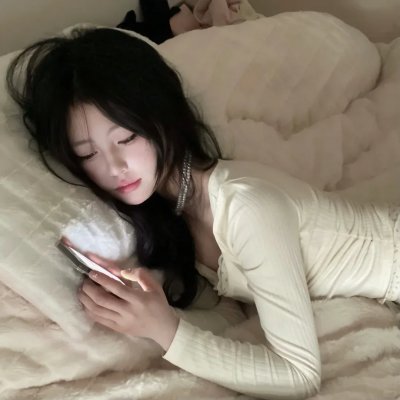 航向热带岛屿的冰山
